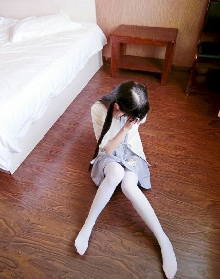 国精品韩国一区二区三区_在线手机观看